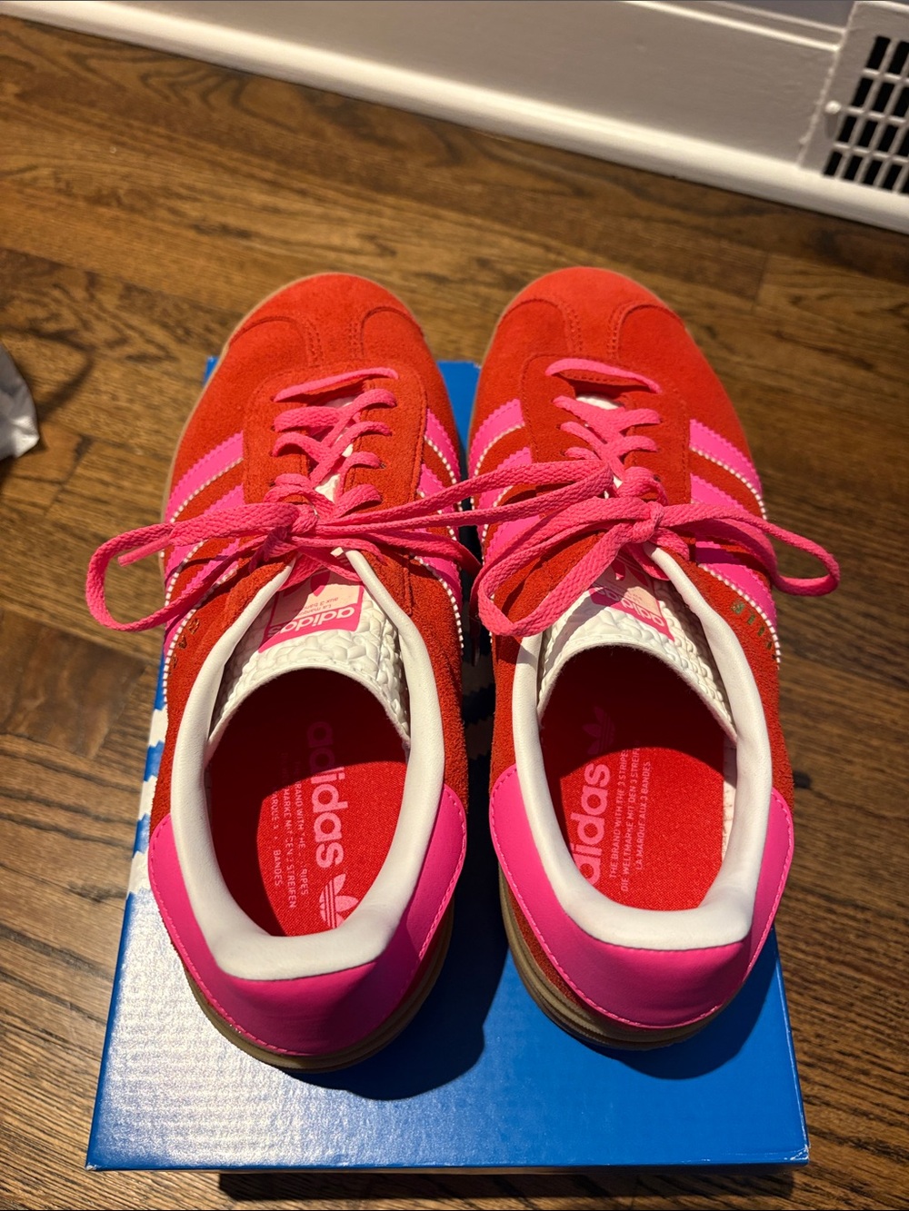 Adidas gazelle bold red suede hot pink stripes - Picture 10 of 12